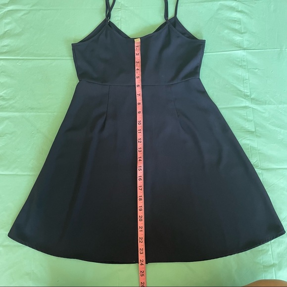 ‼️FOREVER 21 DRESS - Picture 6 of 11